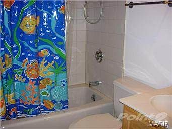 Lower Level Full Bath