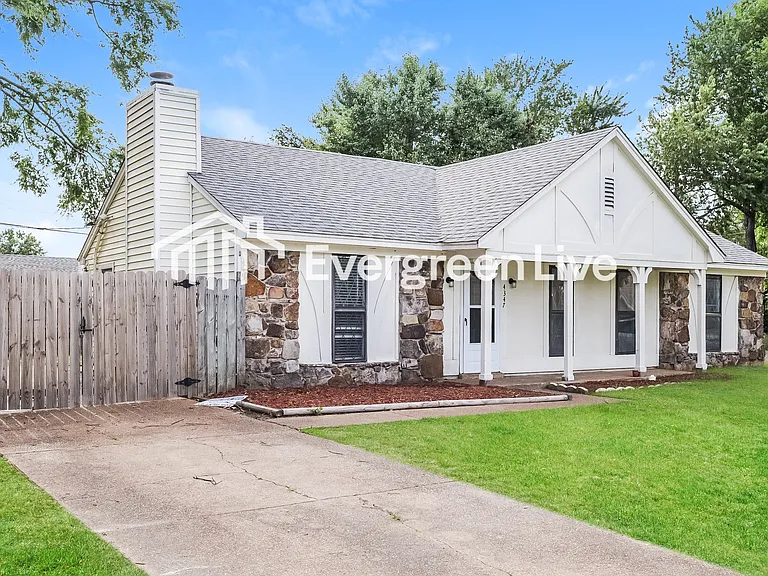 4347 N Cherry Creek Ln — Photo 2