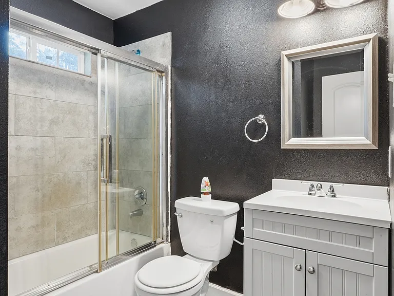 512 Freeman Dr — Photo 10