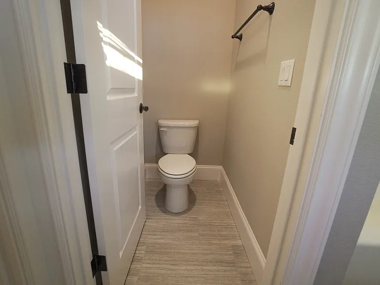 9706 SE Hillcrest Rd — Photo 45