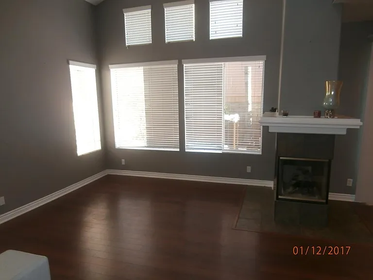 28 Silkwood Ln — Photo 5
