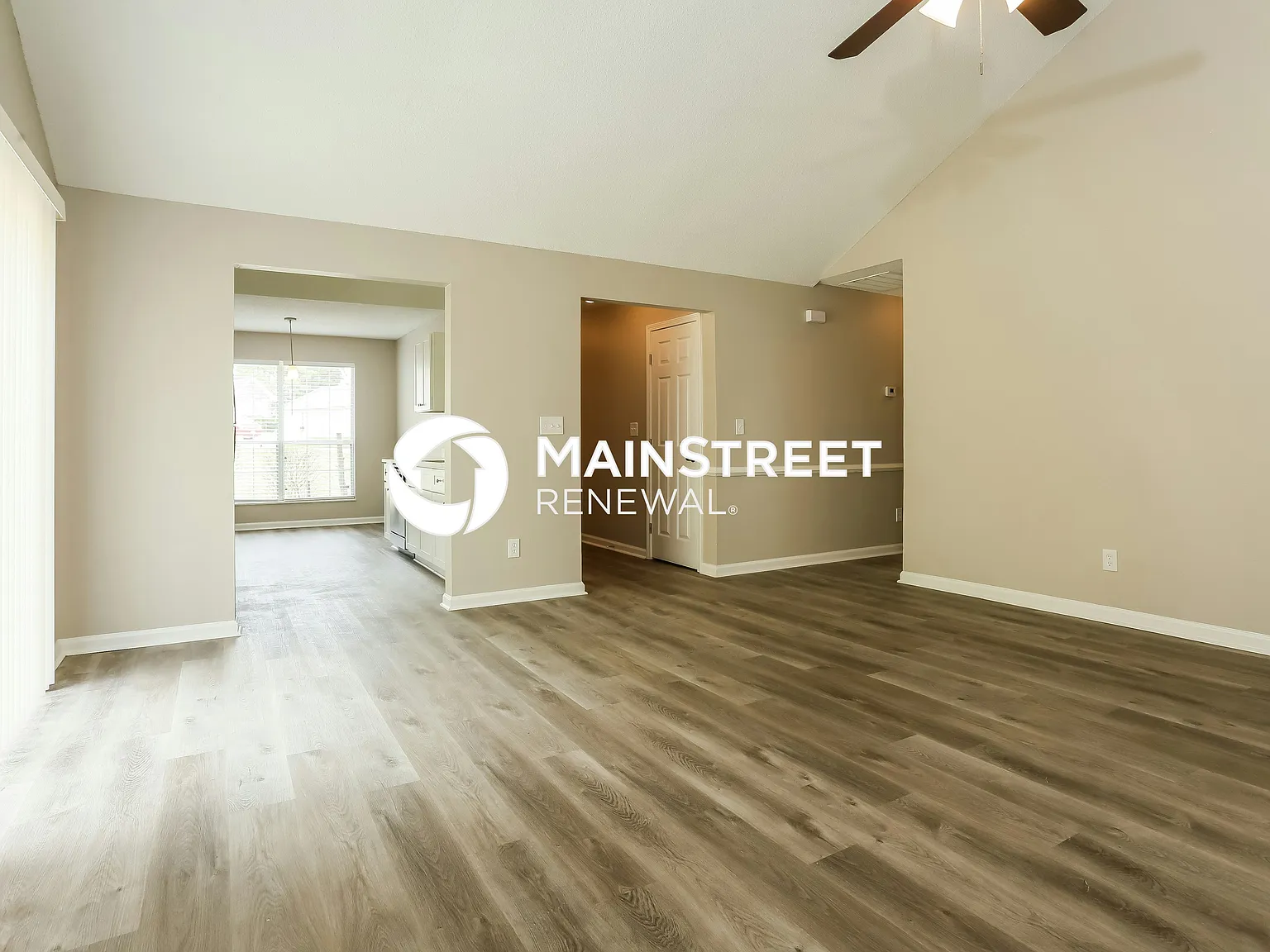 4725 Klondike Cir — Photo 4
