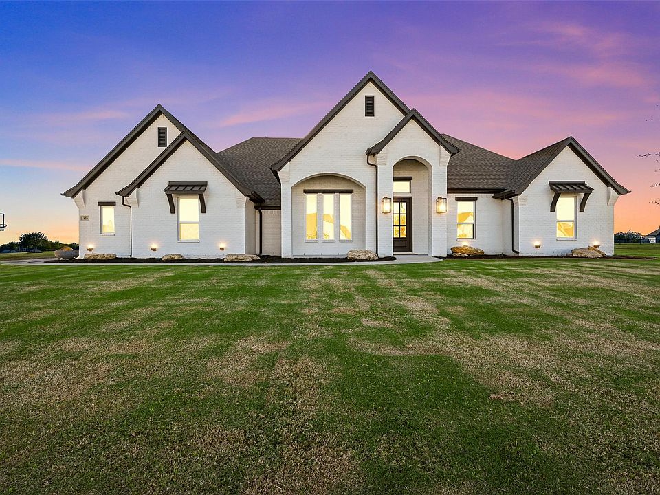 1st image of 129 Southern Ct