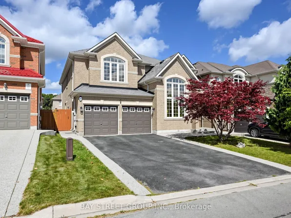 23 Woodhouse St, Hamilton, ON L9K 0H2