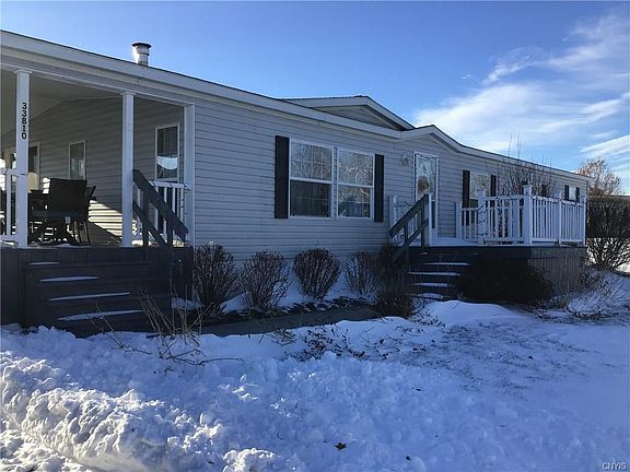 5th image of 33810 Carlton Dr