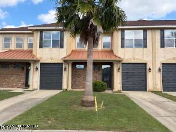 2nd image of 314 Capri Pl