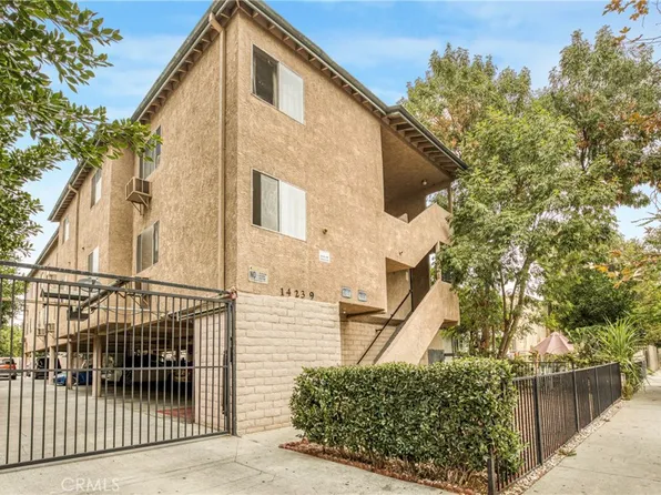 14239 Gilmore St, Van Nuys, CA 91401