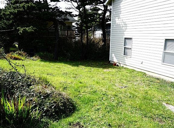 3rd image of 1660 NW 38th St
