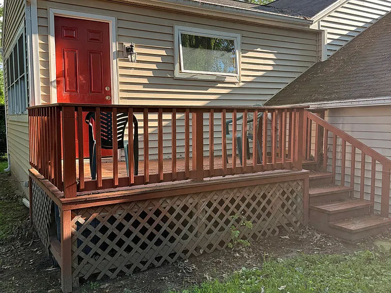 200 Bonesteel St — Photo 3