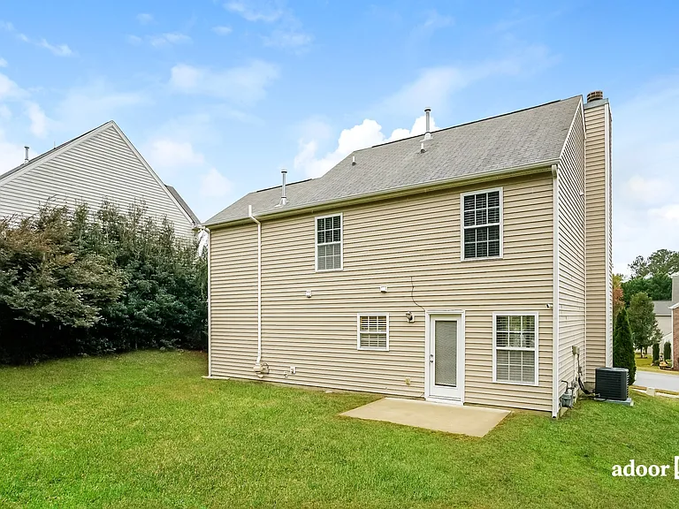 4037 Griffis Glen Dr — Photo 15