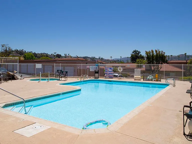 31916 Del Cielo Este — Photo 16