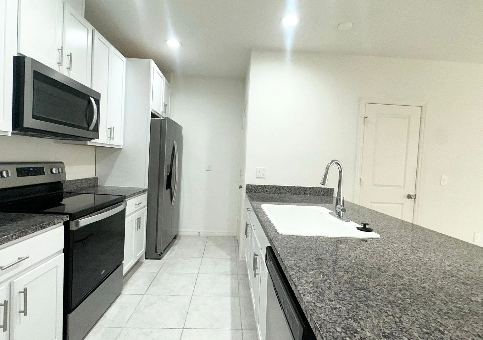 Three Bedroom Townhome for Rent in Sanford! — Photo 3