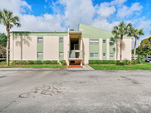 2nd image of 4148 NW 90th Avenue #201