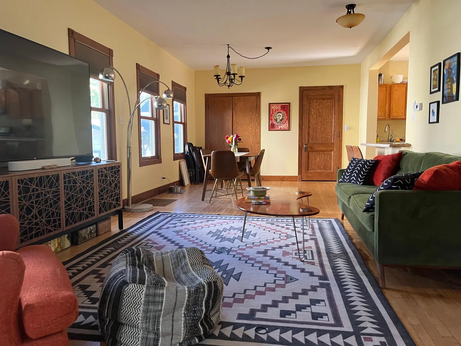 4 bed, 1621 sqft, $4,350 — Photo 4