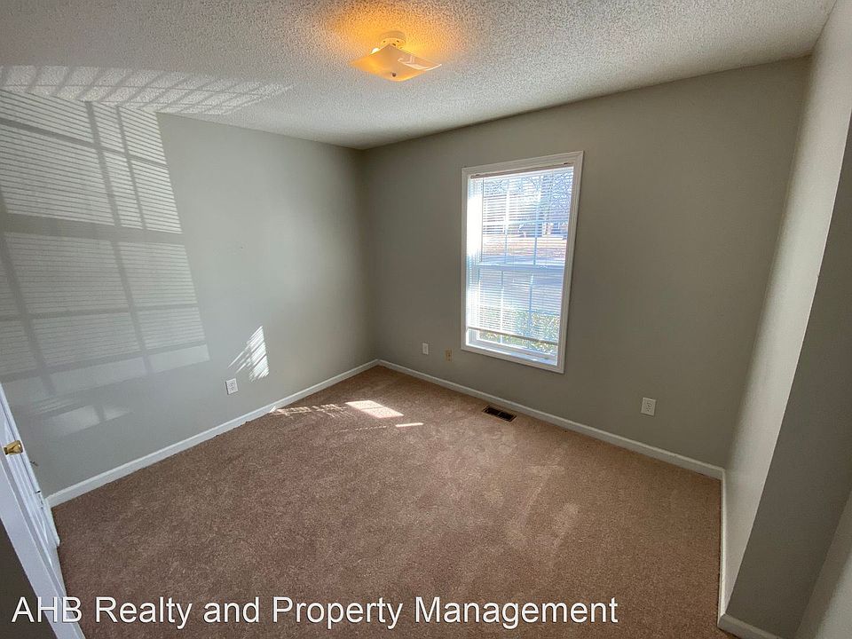 1016 Washington St Burlington NC Zillow