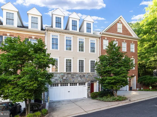 3543 Goddard Way, Alexandria, VA 22304
