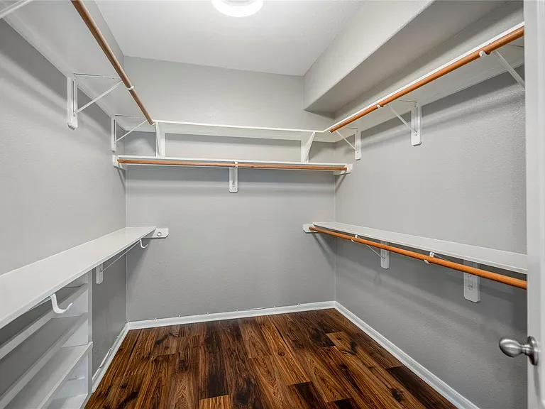 17603 Fall River Pass Ct — Photo 30