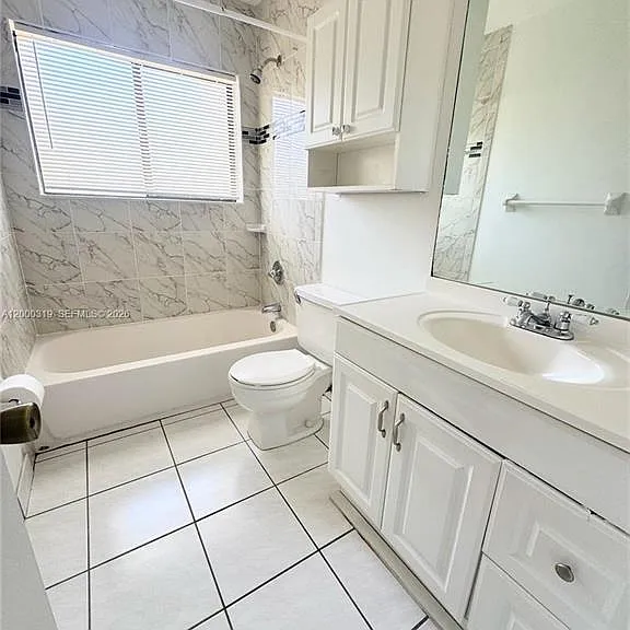 11352 Royal Palm Blvd — Photo 4