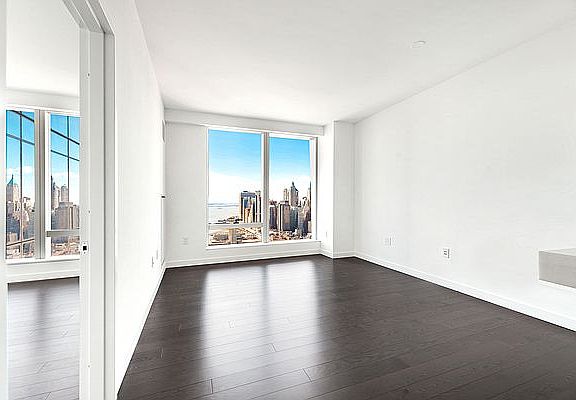 4th image of 252 South St #51N