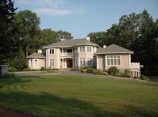 951 Dogwood Trl, Franklin Lakes, NJ 07417