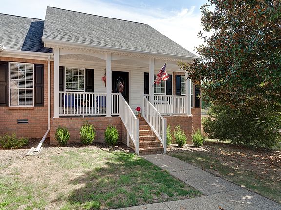 2nd image of 321 Wexford Pl