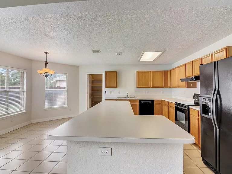 Large convenient Kitchen Center island or Breakfast bar