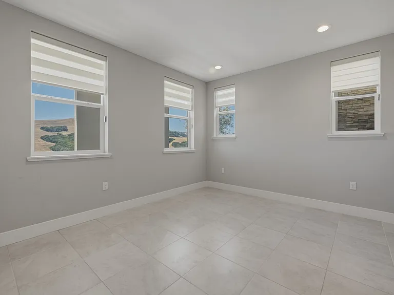 1230 Mateo Miller Cir — Photo 47