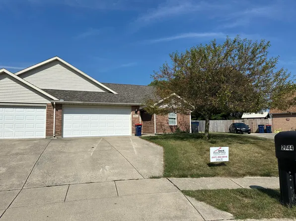 2944 Delaware Cir, Piqua, OH 45356