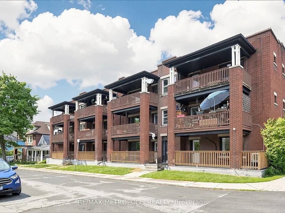 41 Albert St #2