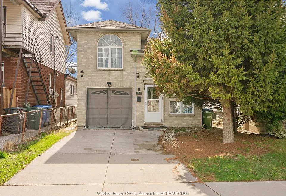 1537 Langlois Ave #UPPER