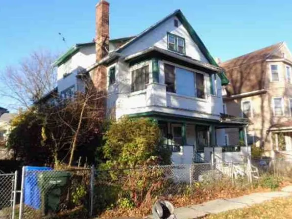 86-88 Kenyon St, Springfield, MA 01109