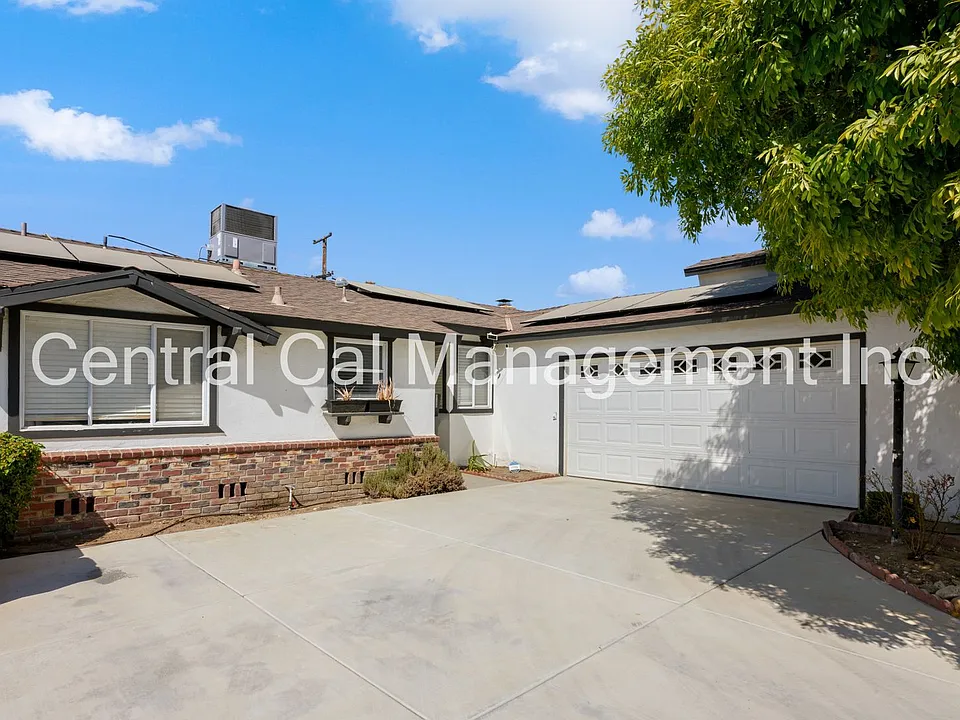 3100 Baylor St