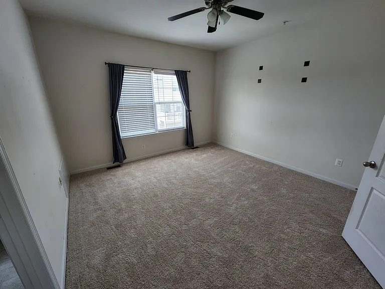 220 Ironwood Manor Dr — Photo 15