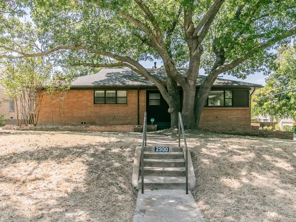 2900 Ryan Place Dr, Fort Worth, TX 76110