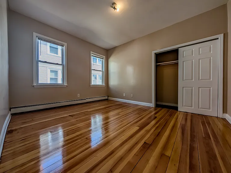 366 Academy Ave #1 — Photo 9