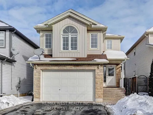10 Verona St, Kitchener, ON N2R 1T4