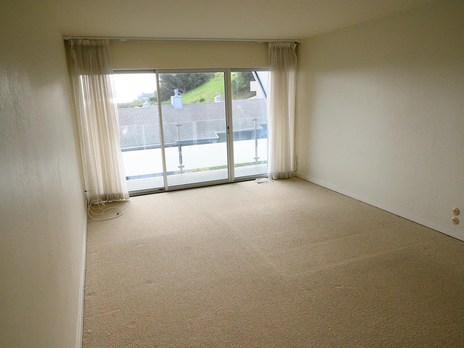 3 bed, 1758 sqft, $6,600 — Photo 4