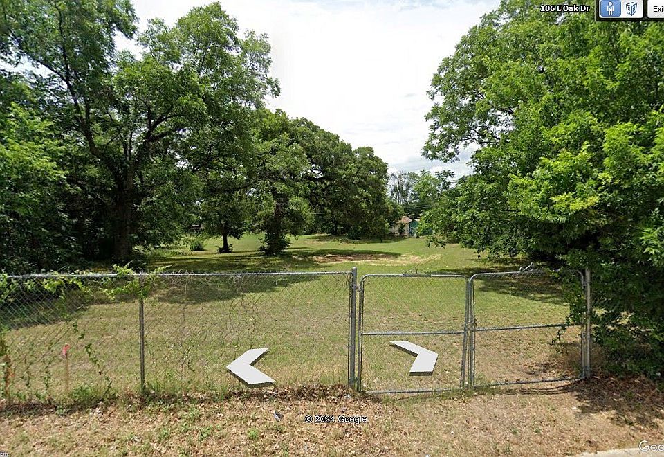 1st image of 0 Oak Dr E