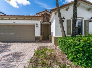 16186 SW 65th Ln, Miami, FL 33193