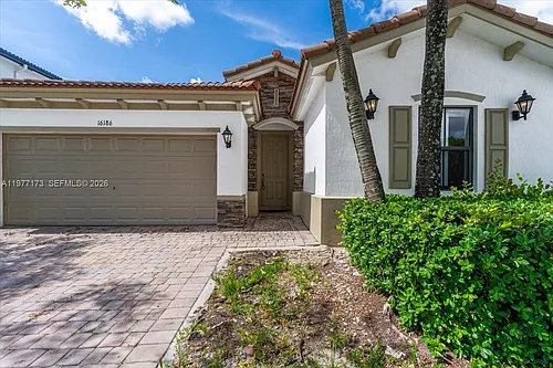 16186 SW 65th Ln Photo 1