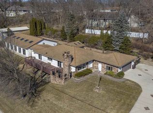 6101 Gilbertville Rd, Gilbertville, IA 50634
