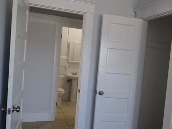 4th image of 1350 W 4th St APT 202