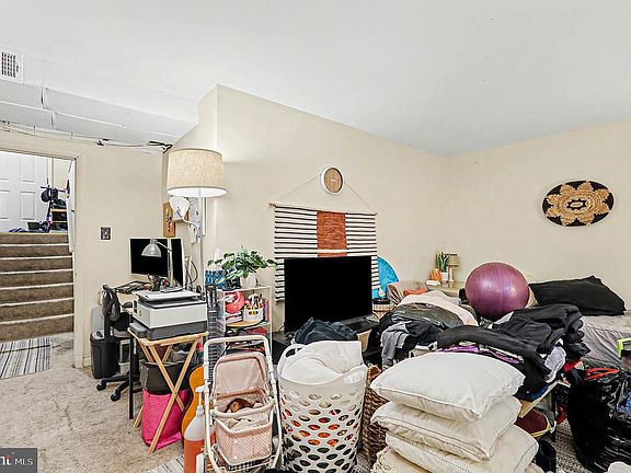 4th image of 143 White Dogwood Dr