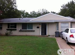 1113 Glenn Dr, Euless, TX 76039