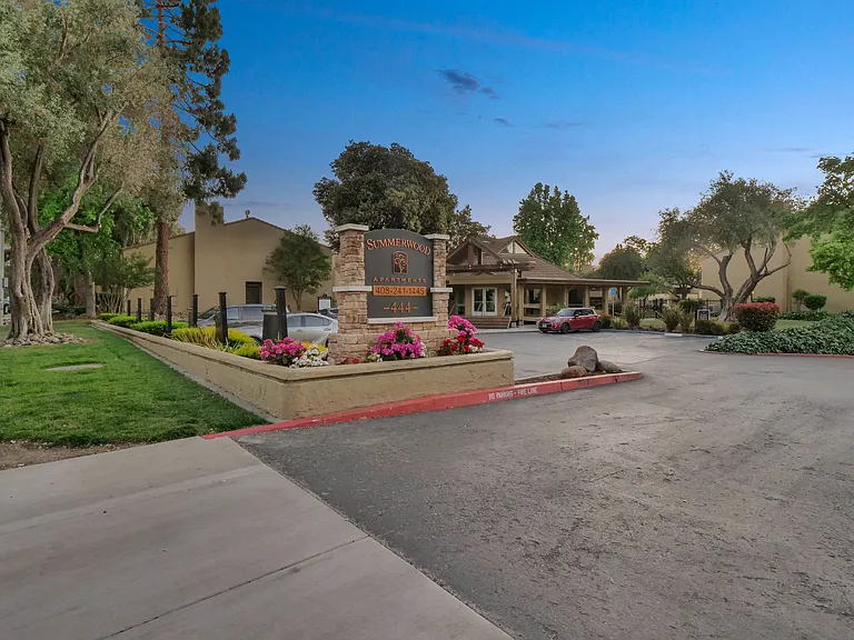 Summerwood Apartments — Photo 25