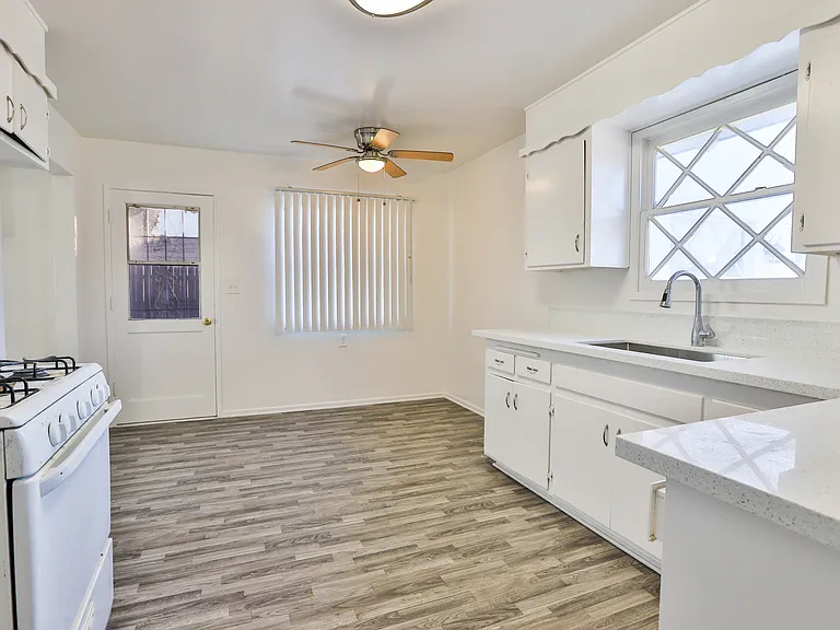 11236 Royal Palm Blvd — Photo 14