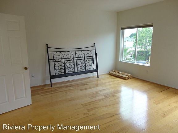 5th image of 1655 Chalcedony St Unit A