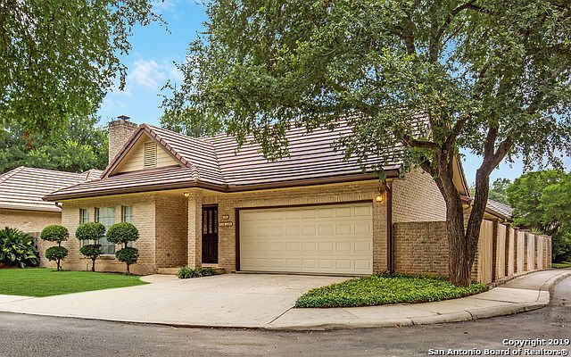 1st image of 1 Plum Ln