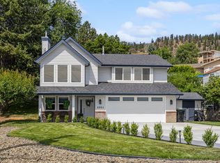 6064 Ellison Ave, Peachland, BC V0H1X4