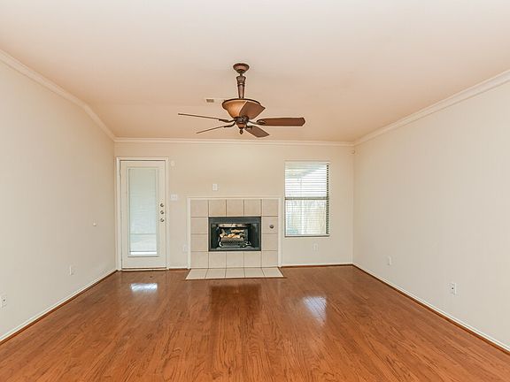 4th image of 9880 Willowick Ave